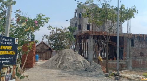 blooming garden plot 15